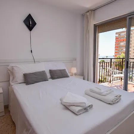 Ref 293 Apartamento De 1 Dormitorio En Primera Linea De Playa Con Vistas Al Mar Y Piscina