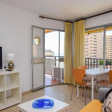 Ref 293 Apartamento De 1 Dormitorio En Primera Linea De Playa Con Vistas Al Mar Y Piscina * Fuengirola